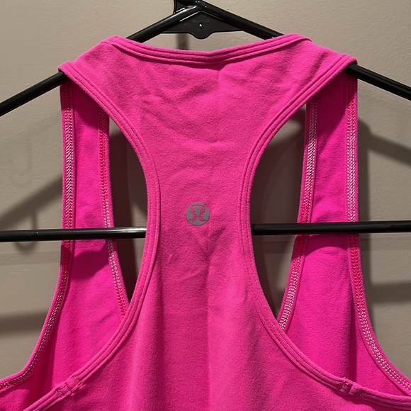 Lululemon pink tank top women’s size 4 - Picture 2 of 4